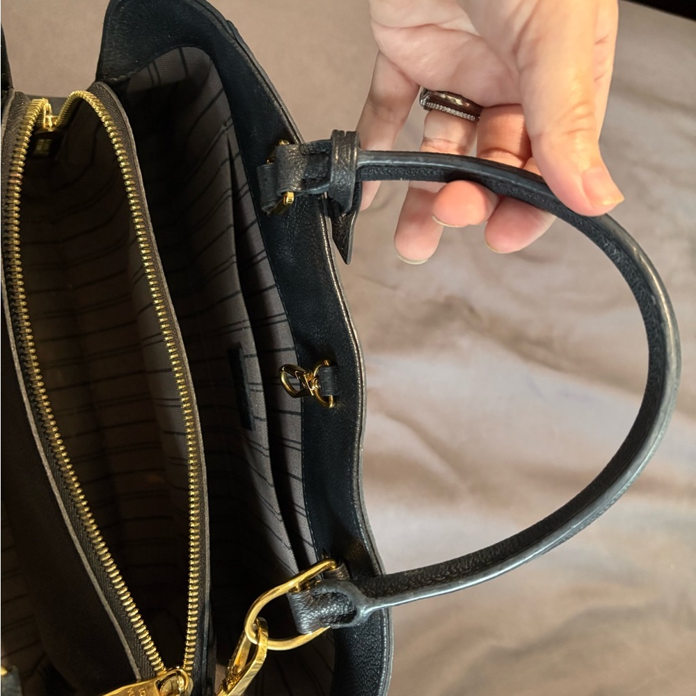 Louis Vuitton Black Embossed Montaigne mm - Picture 15 of 16